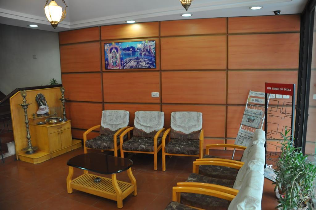 Hotel Pearls Madurai Quarto foto